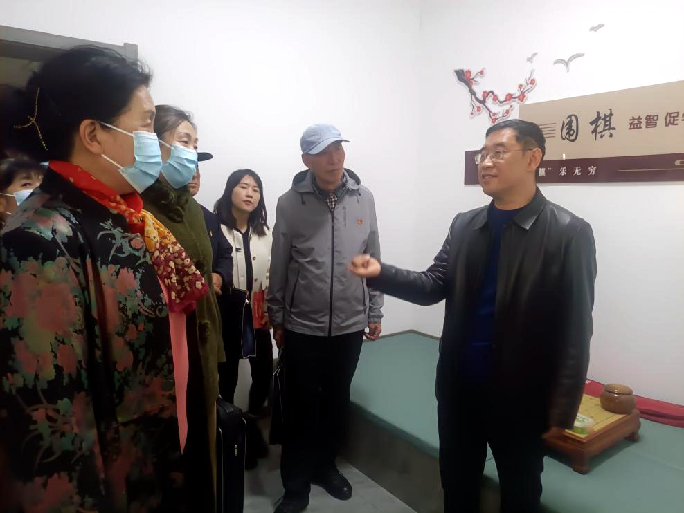 在国家税务总局中阳县税务局离退休党支部观摩学习.jpg