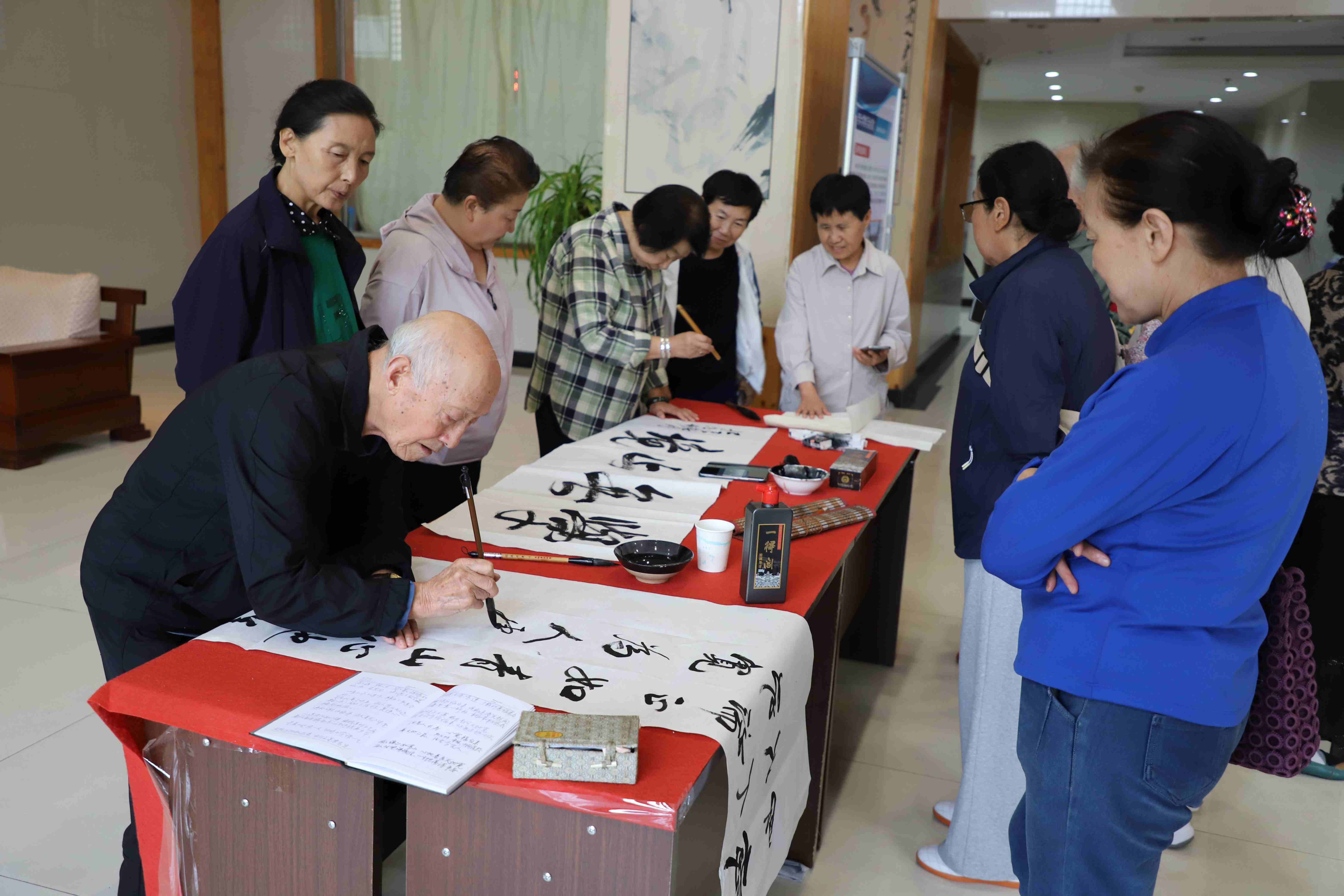 1758504000552592.jpg 1758504000552592.jpg